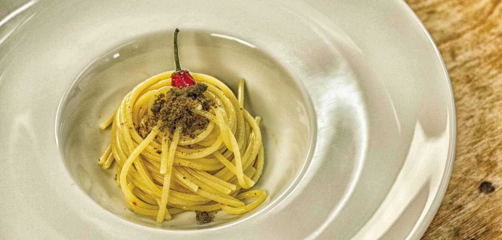 5_spaghetti.aglio.olio.peperoncino_1670X800